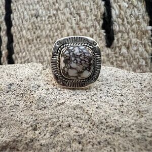 ❤️ Wild Horse Jasper Magnesite Navajo Decorative Sterling Silver Ring Size 5.75